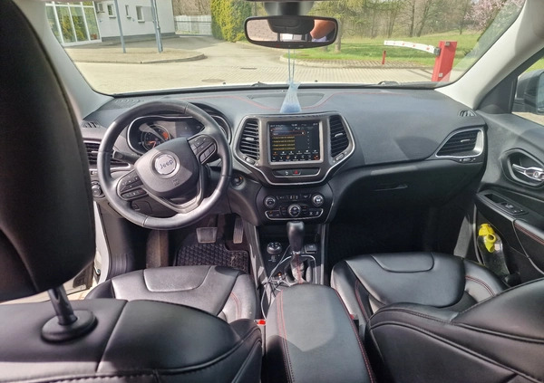Jeep Cherokee cena 96000 przebieg: 72000, rok produkcji 2019 z Katowice małe 352